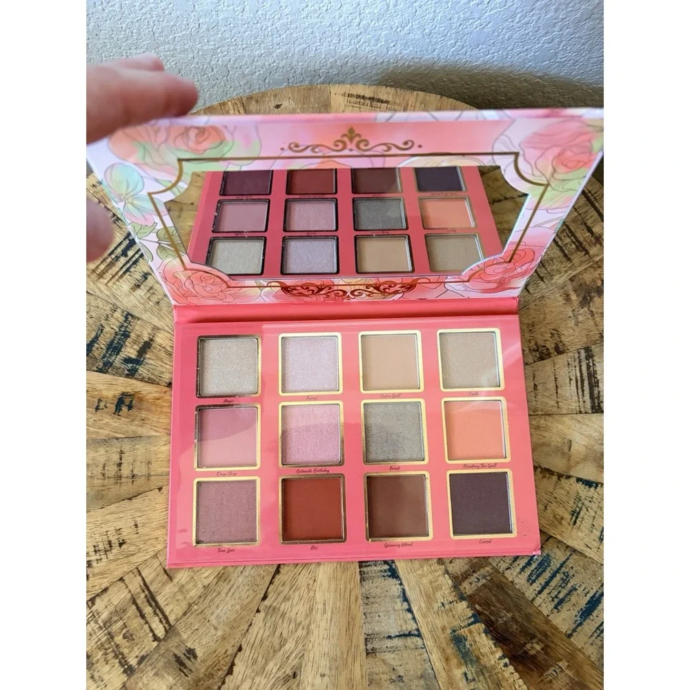 New Disney‎ Sleeping Beauty Aurora Shimmer Eyeshadow Palette Mirror 12 Shades